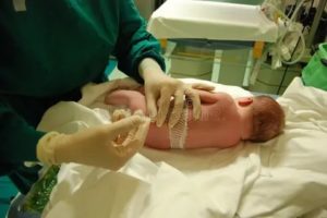 Зачем новорожденному в роддоме поставили укол Викасол?