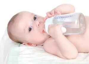 Ребенок на ИВ не хочет пить воду