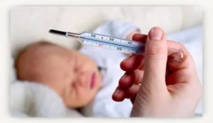 У ребенка температура и рвота после прививки